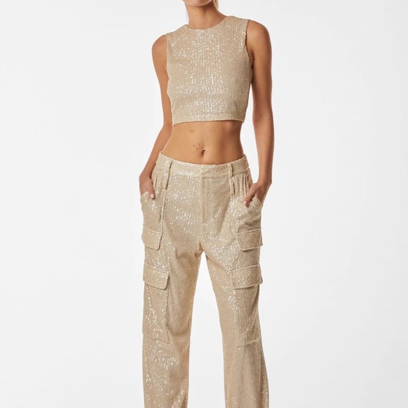 Noli Sequin Cropped Top NWT - Picture 2 of 6